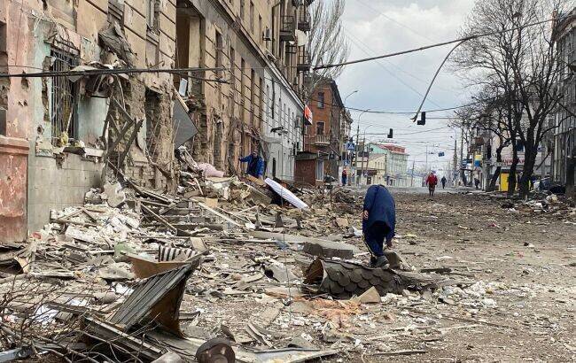 Войска России сбросили бомбы на школу в Мариуполе