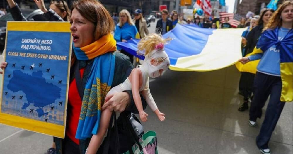 Американские матери вышли на марш в поддержку Украины (ФОТО)