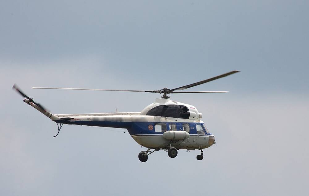 В Тверской области оштрафовали гражданина, катавшего людей на небезопасном вертолете