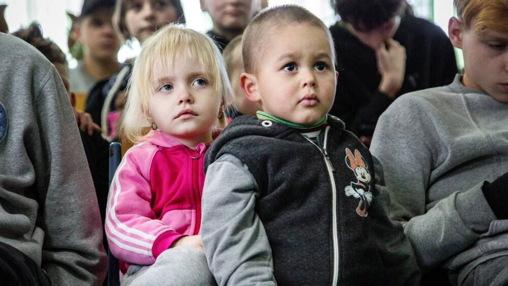 С временно оккупированных территорий Донбасса незаконно вывезли в россию более 2 тысяч детей