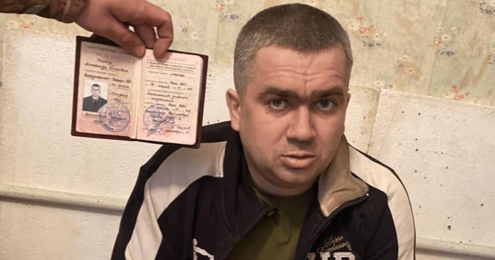 Украинские военные взяли в плен подполковника РФ: он носил белье ВСУ