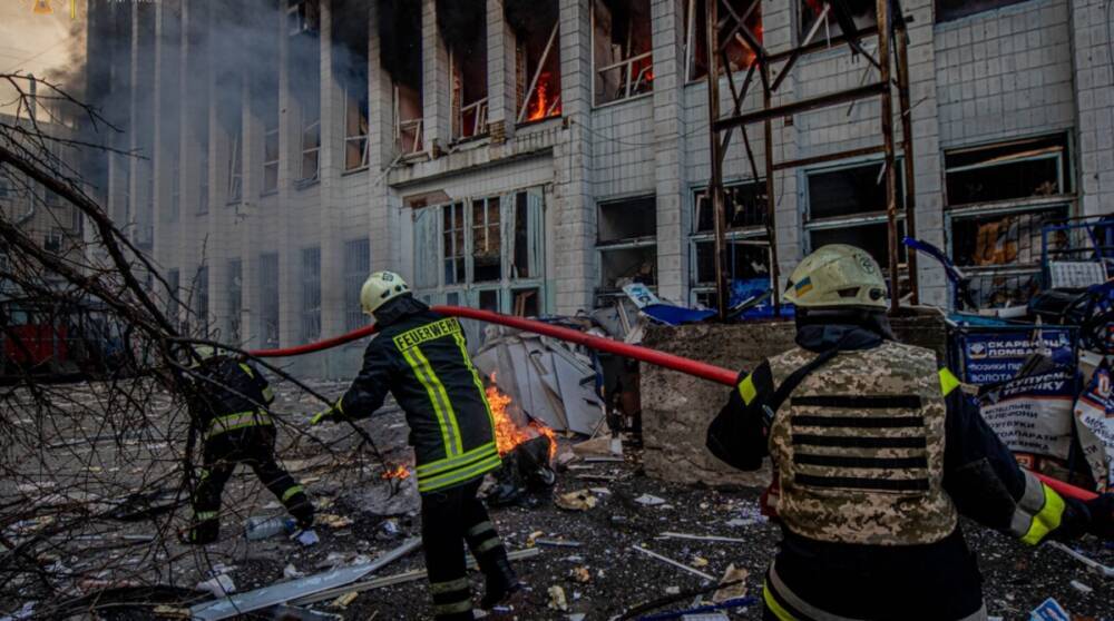 Российские обстрелы в Киеве: есть погибшие и раненые