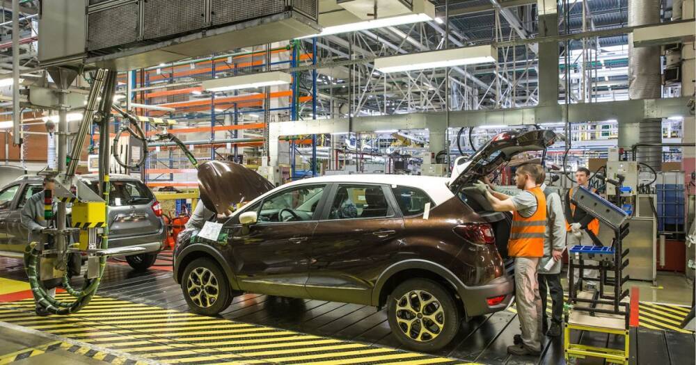 Не прошло и недели: московский завод Renault снова остановят