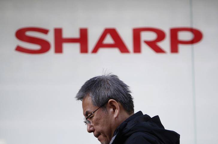 Компания Sharp объявила о приостановке поставок в Россию