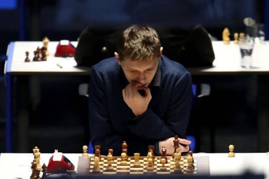 Шахматист Есипенко проиграл Опарину на этапе серии Гран-при ФИДЕ в Берлине
