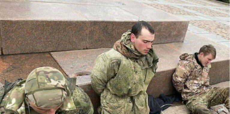 В Харькове бойцы «Азов» взяли в плен группу российских оккупантов