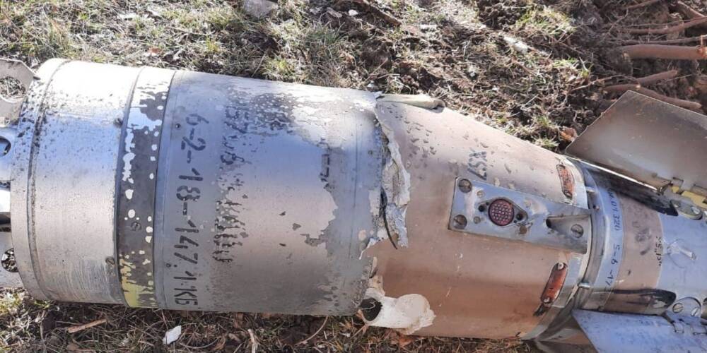 В Днепропетровской области оккупанты обстреляли поселок запрещенными кассетными боеприпасами