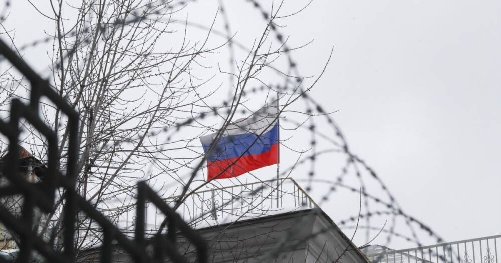 Нидерланды и Бельгия выслали российских дипломатов – оказались шпионами
