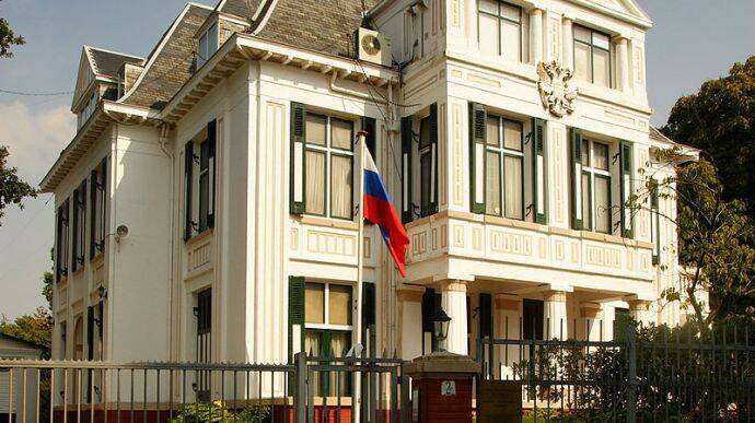 Нидерланды, Бельгия и Чехия высылают российских дипломатов за шпионаж
