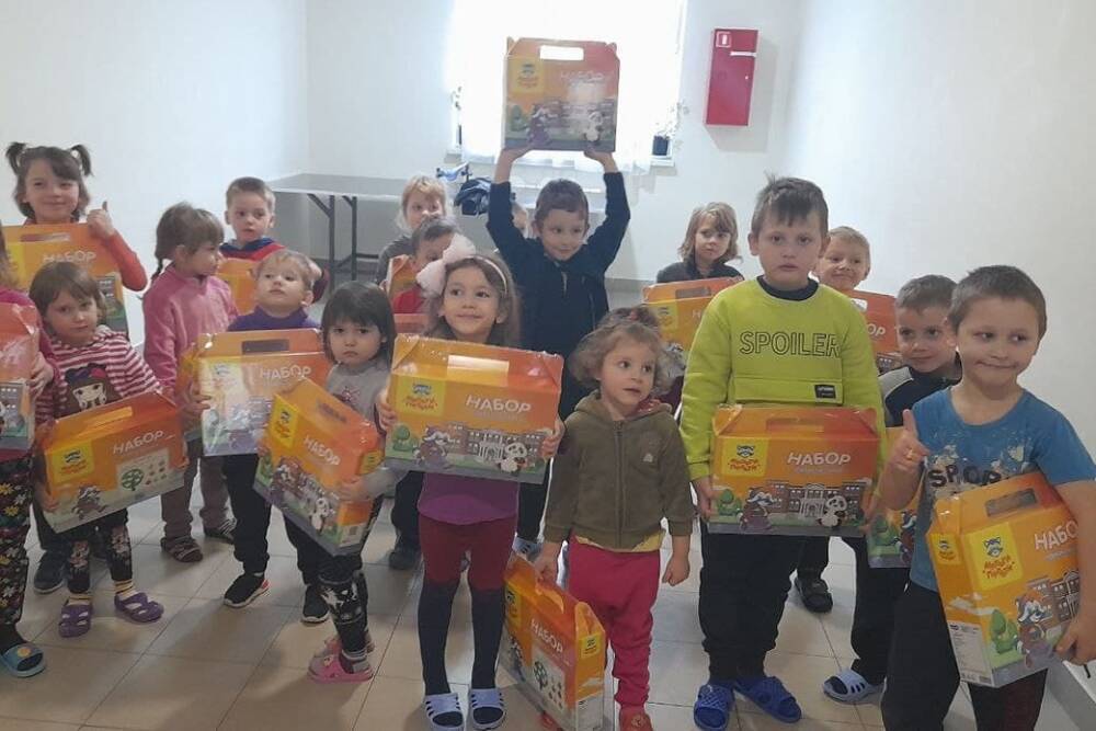 Гуманитарная помощь от нижегородского Законодательного собрания доставлена в Детский социальный центр № 1 Донецка