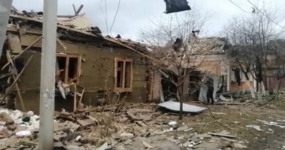Удар по Чернигову: погибли 22 человека, повреждены жилые дома и две школы
