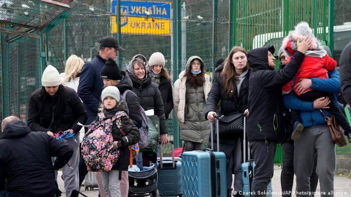 За семь дней Украину покинуло миллион жителей