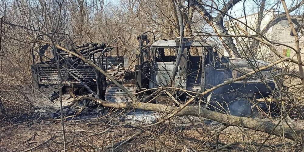 Оккупанты устроили провокацию в Сумской области: взорвали свой БТР и сожгли украинский пункт пропуска
