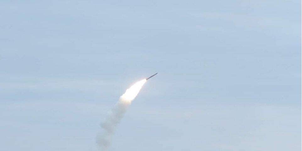Ракетный удар в Днепропетровской области: Две ракеты РФ попали в нефтебазу