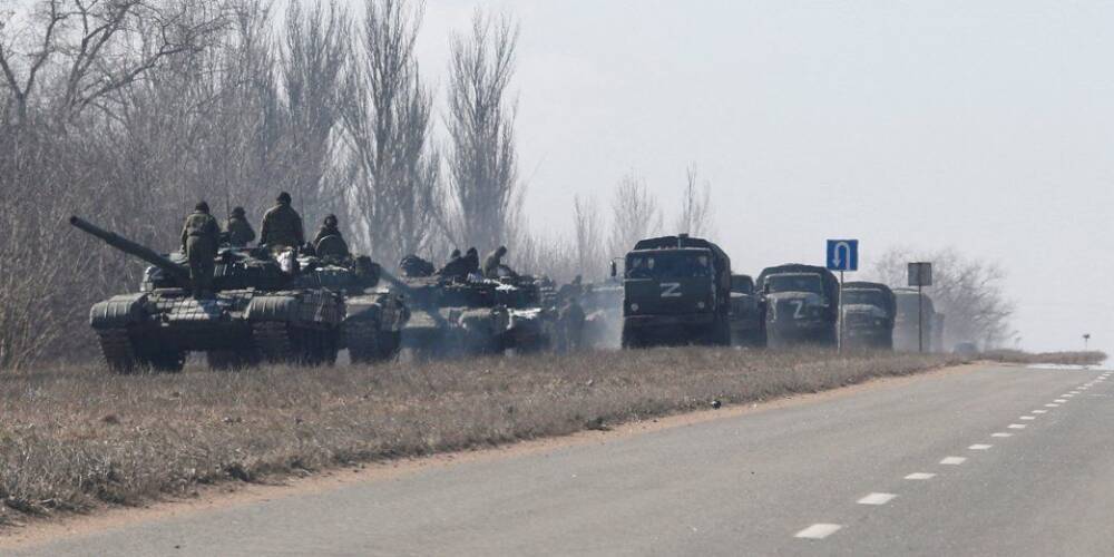 «Нет признаков, что они едут домой». Небольшое количество войск РФ в Украине начинает перемещаться — Пентагон