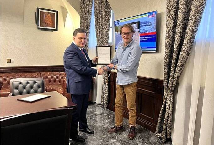 Ленинградская областная телекомпания получила благодарности от сенатора Сергея Перминова