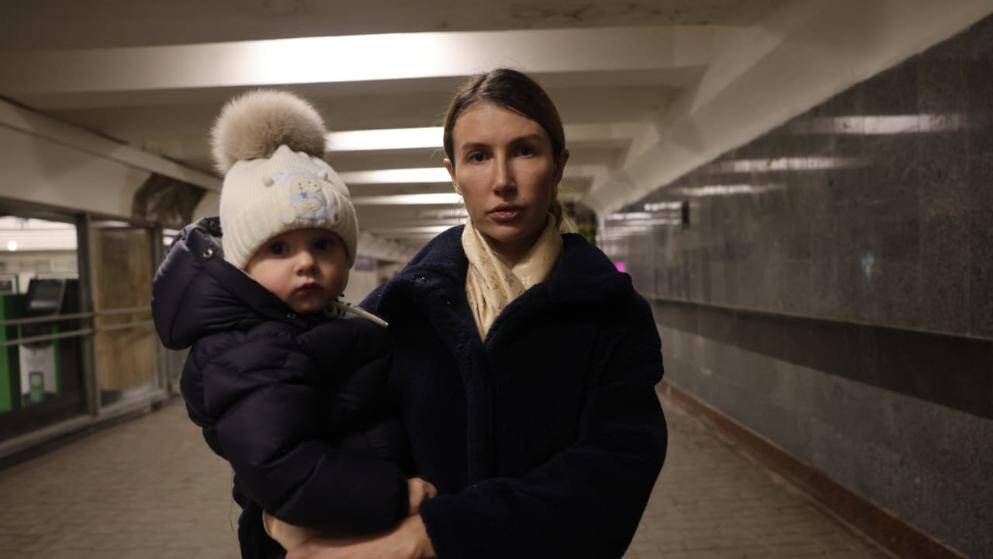 Ракета Путина едва не убила молодую мать: немецкие врачи борются за жизнь Ирины