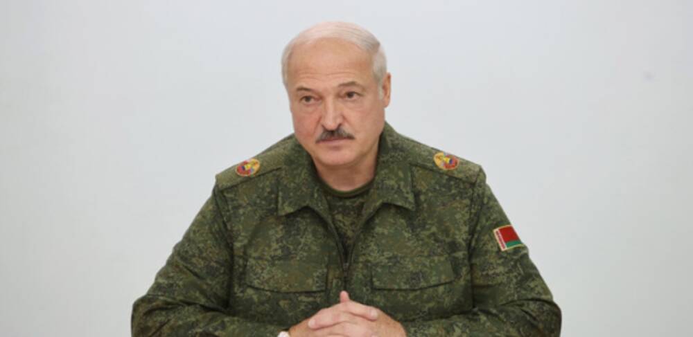 "Это был бы подарок для Запада": Лукашенко заявил, что Беларусь не будет вмешиваться в войну РФ против Украины