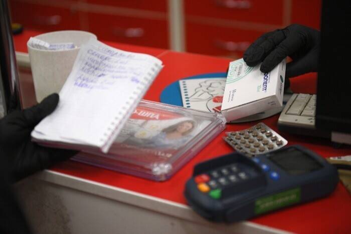Уральцы закупают лекарства впрок, опасаясь перебоев с поставками и повышения цен