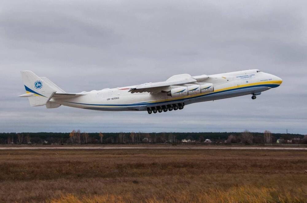 Появились новые фото уничтоженной оккупантами "Мрии" Ан-225: роковые подробности о легендарном самолете