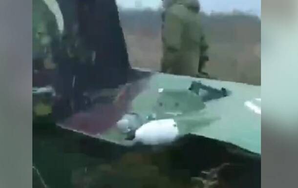 В Сети появилось видео сбитого над Макаровом российского Су-25