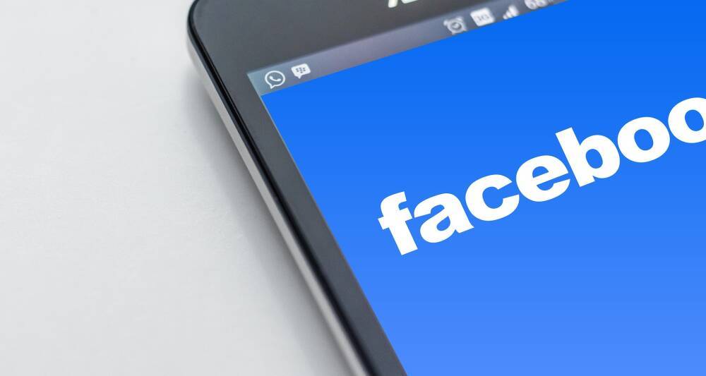 Роскомнадзор принял решение ограничить доступ к Facebook