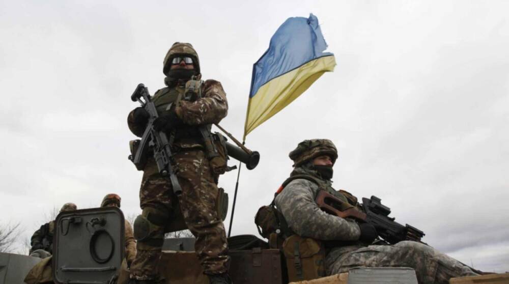 Украинские военные совершили контратаку под Мариуполем