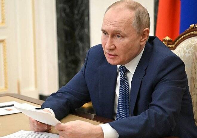 Путин подписал закон об изъятии имущества у чиновников и их детей