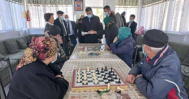 В Территориальном центре социального обслуживания пенсионеров и инвалидов Душанбе отметили День матери
