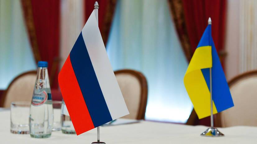 Российская делегация вылетела в Белоруссию для третьего раунда переговоров с Украиной