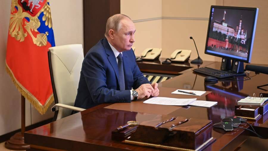 Путин заявил об отсутствии планов задействовать в защите Донбасса срочников
