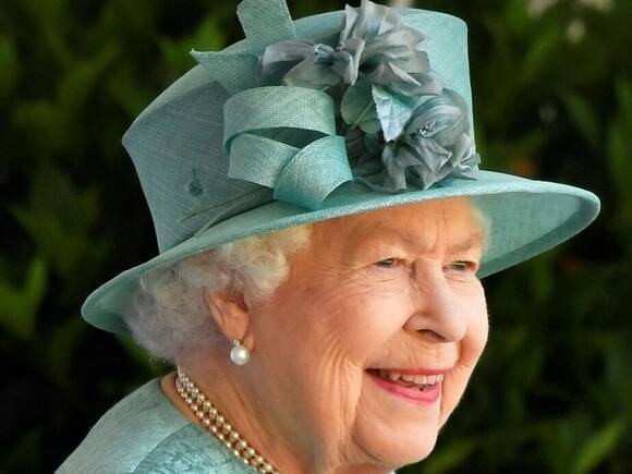 Британская королева Елизавета II, переболевшая коронавирусом, идет на поправку