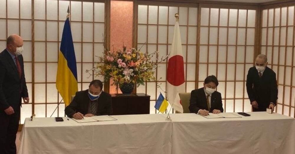 Япония бесплатно предоставит Украине защитное снаряжение для ВСУ