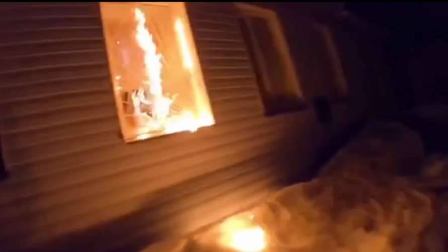 В России сжигают военкоматы, чтобы призывников не отправили на войну в Украину