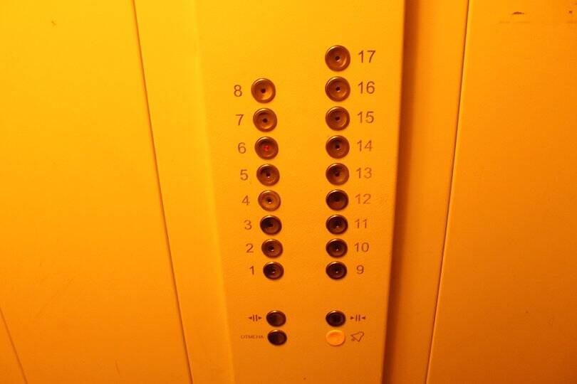 В 182 домах Уфы заменят лифты
