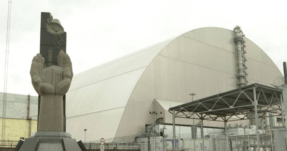 Чернобыльская АЭС обесточена: "Укрэнерго" предупредило об угрозе выброса радиации