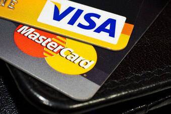 Азербайджанский банк предупредил своих клиентов в связи с картами VISA и Mastercard