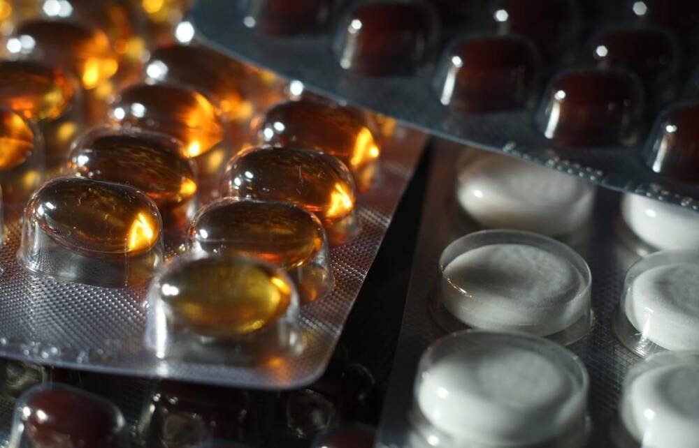 В марте россияне купили на 95% больше лекарств, чем год назад