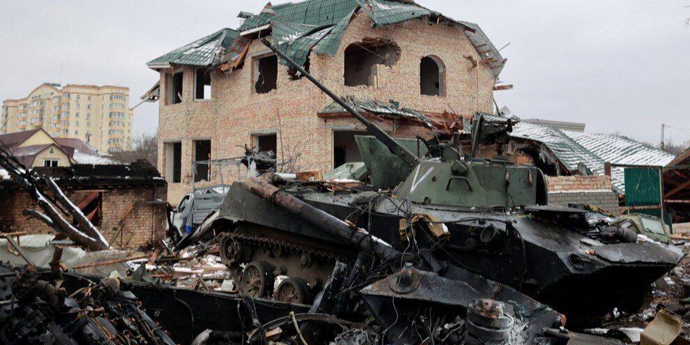 Возвращаться еще небезопасно. Украинские войска вошли в город Буча под Киевом — депутат горсовета