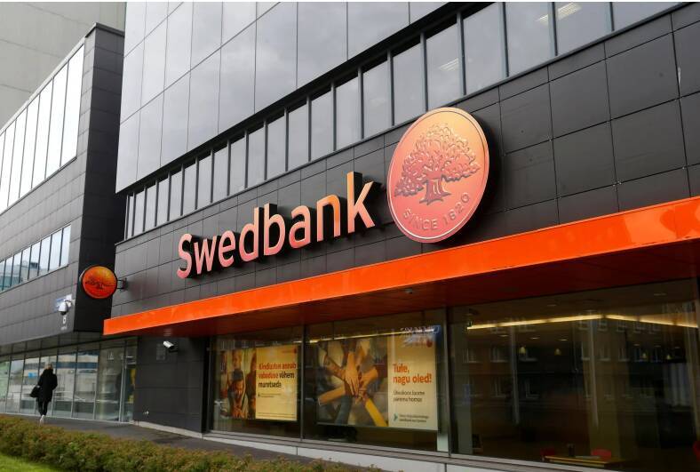Swedbank приостановит транзакции с Россией и Белоруссией