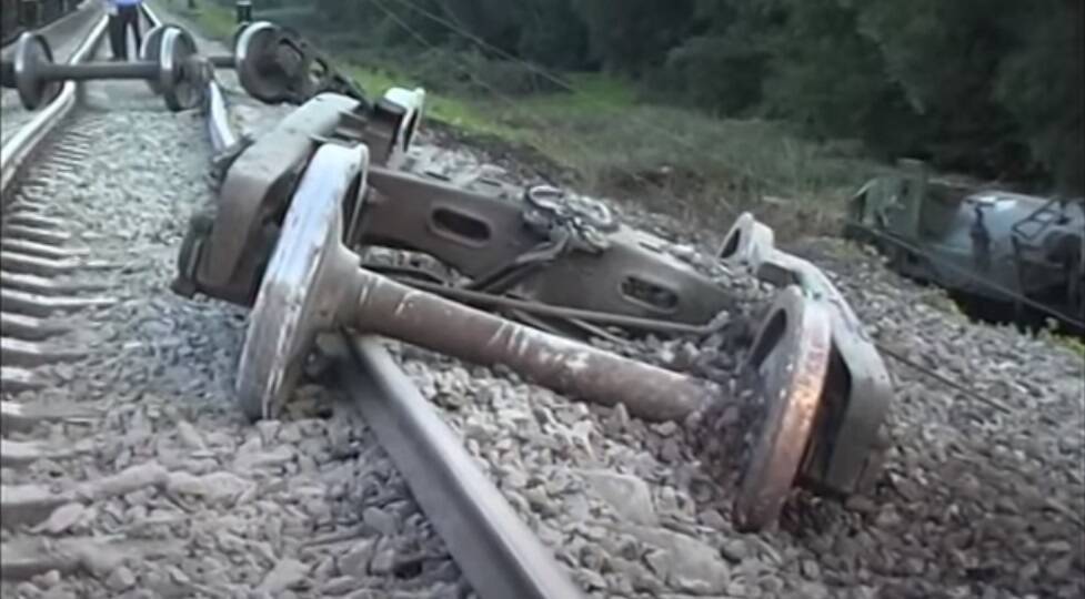 На железной дороге на границе рф и Харьковщины произошло странное ЧП: что известно