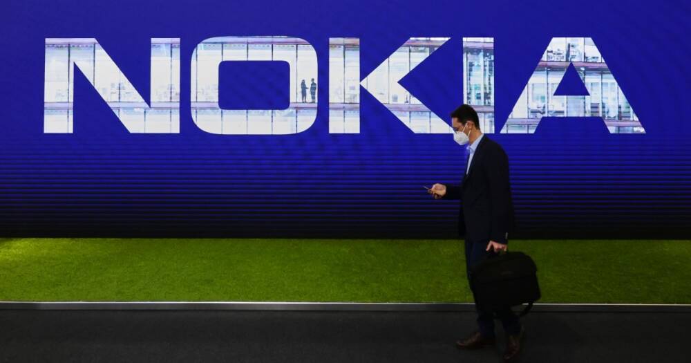 Nokia заявила об уходе из России, но хочет поддерживать связь в стране