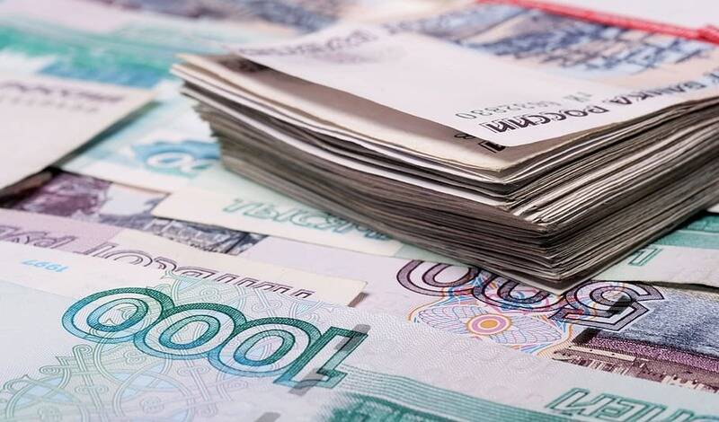 Тюменка передала 100 тыс. рублей мошеннику, инсценировавшему ДТП с ее дочерью