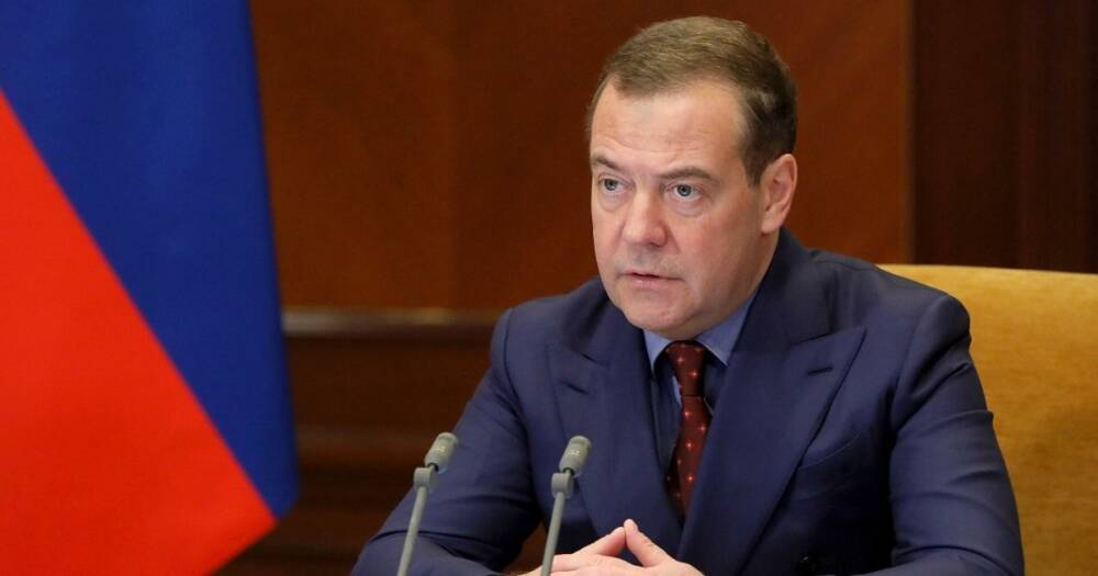 Медведев пригрозил чиновникам Украины похищением в ответ на задержание Медведчука