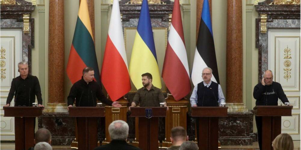 «В формате рабочего ланча». Зеленский провел встречу с президентами четырех стран в Киеве