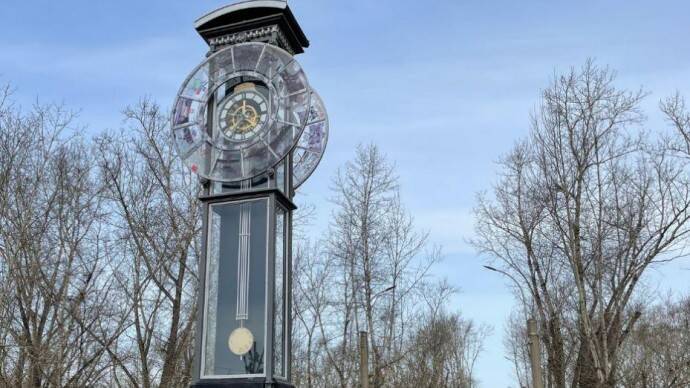 Исторические часы установлены в парке Красоноярска
