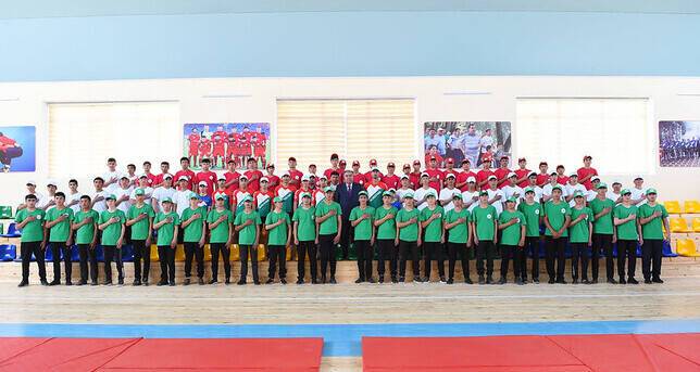 Эмомали Рахмон в Пенджикенте открыл спортивный дворец «Пахлавонони сугди»