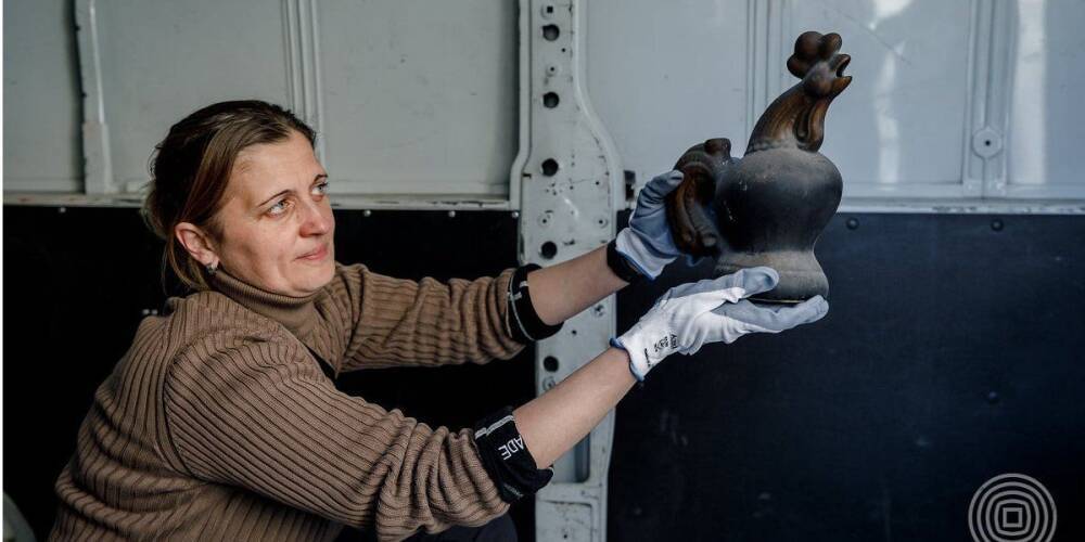 Кухонный шкафчик с керамическим петушком из Бородянки передали в музей Революции Достоинства
