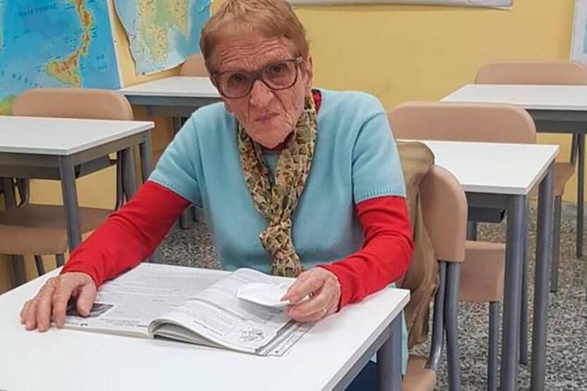 90-летняя итальянка стала самой старой ученицей средней школы