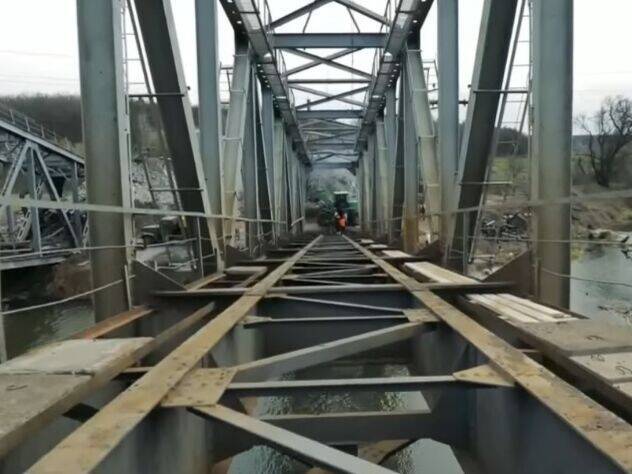 В "Укрзалізниці" планируют восстановить железнодорожный мост в Ирпень до 8 мая